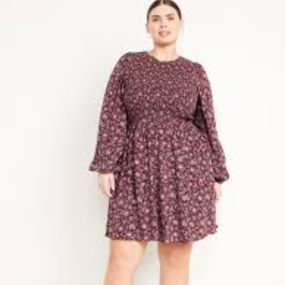 Chic Long Sleeve Floral Dress in Maroon